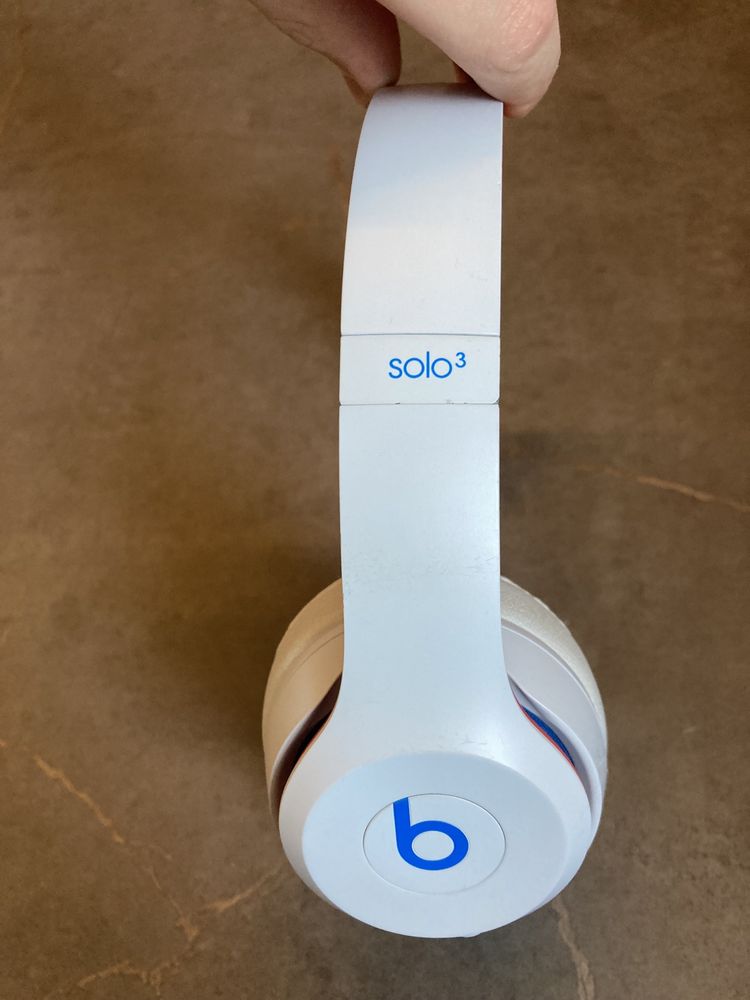 Продам навушники Beats Solo3 Wireless