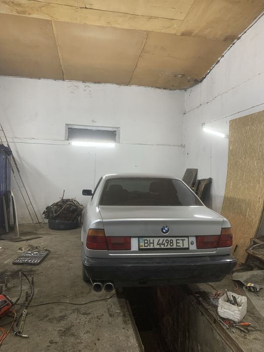 Продам БМВ Е34 520І