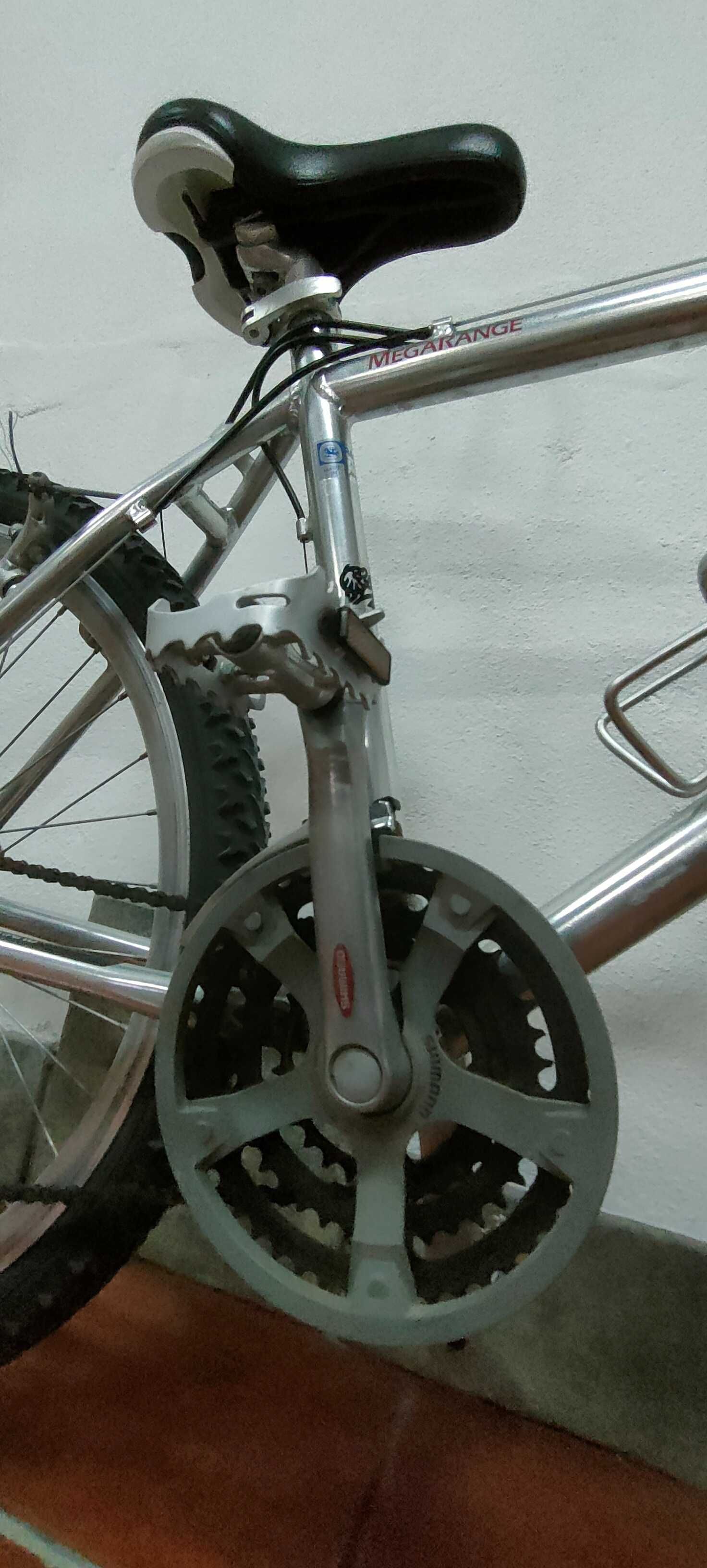 Bicicleta BTT Shimano Canyon - toda em alumínio