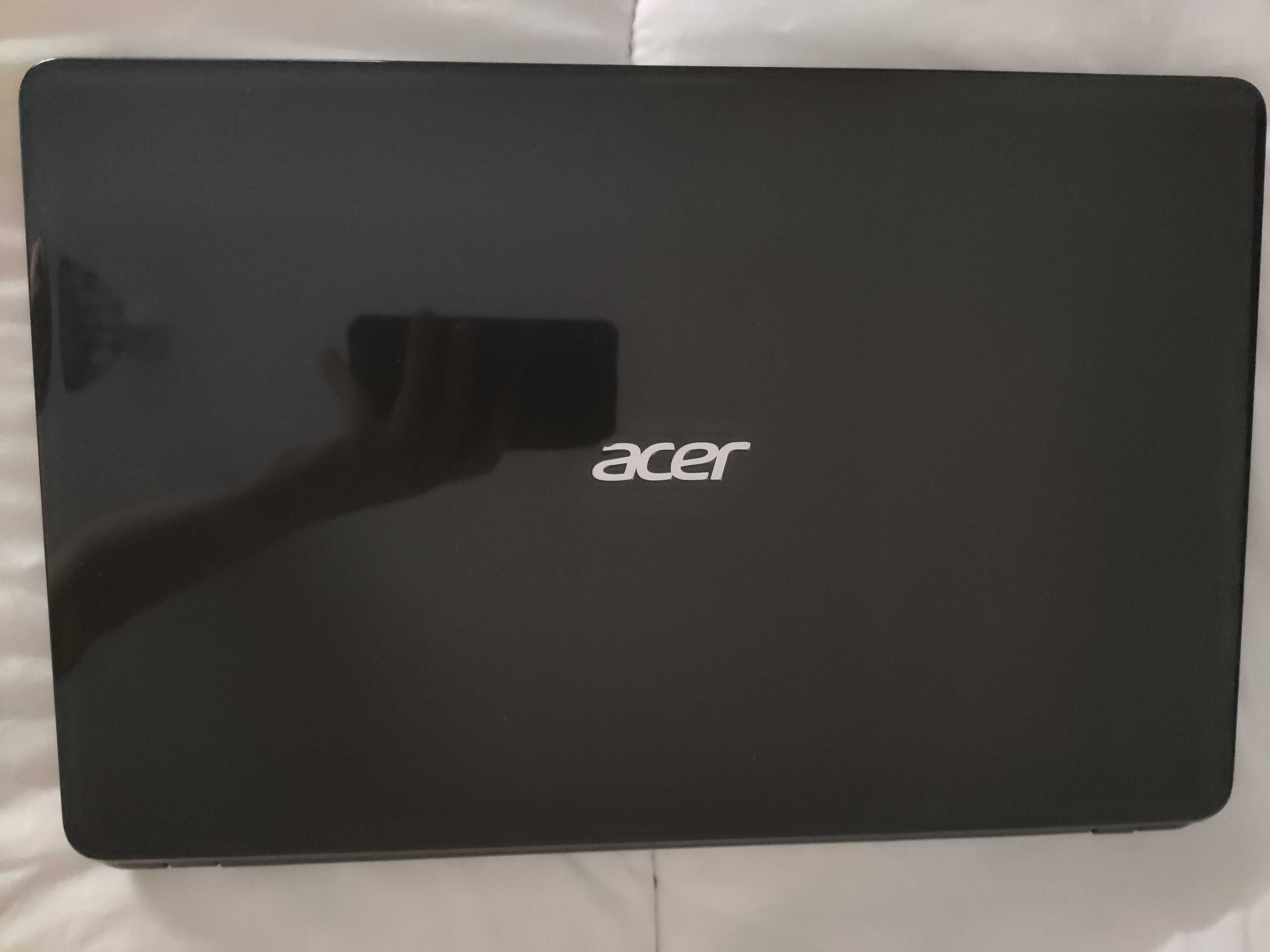 Portátil Acer 15.6'' i5 500GB Gráfica Nvidia