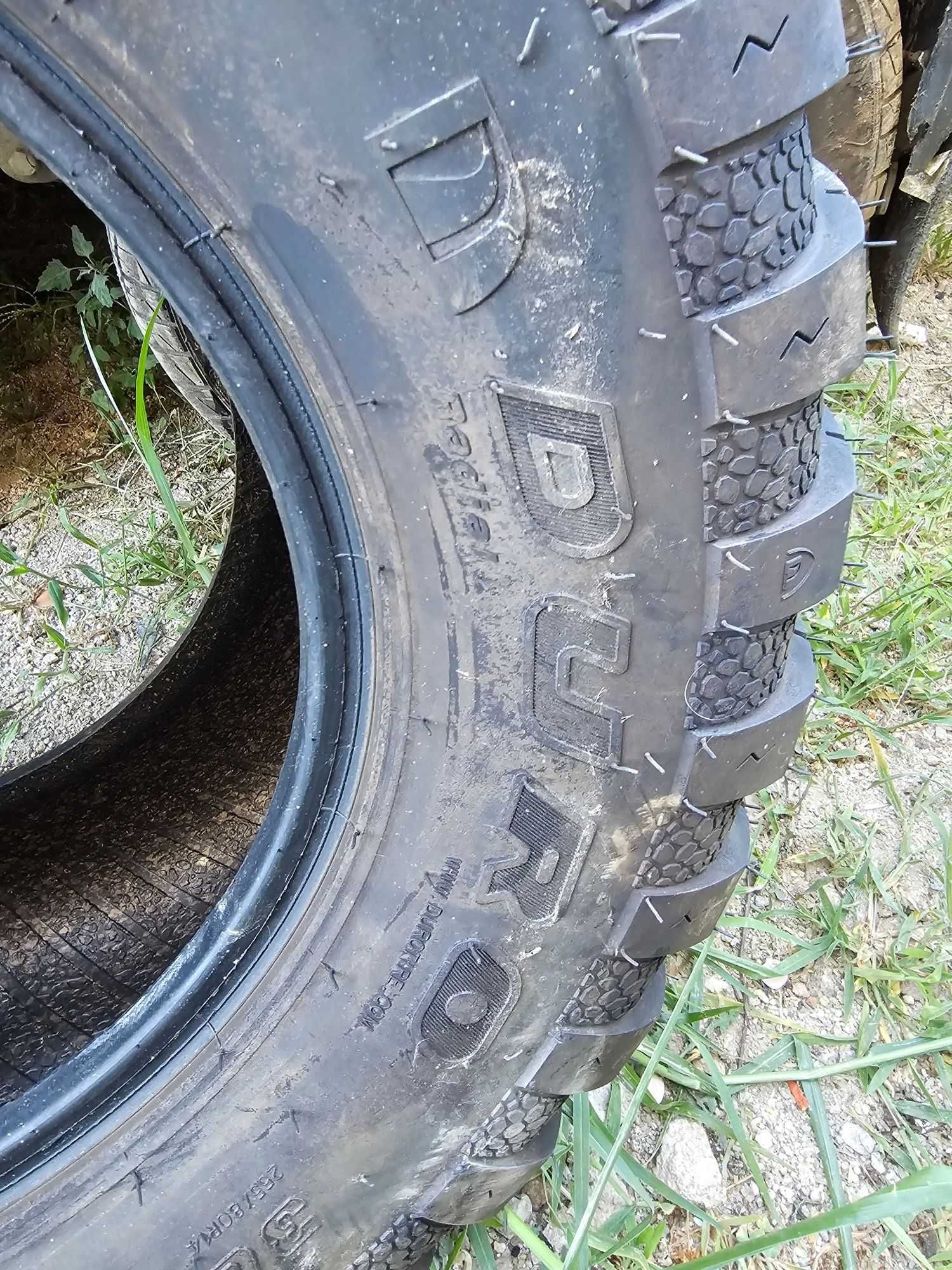 3 Pneus ATV 30 x 10.00 DURO 80% de uso