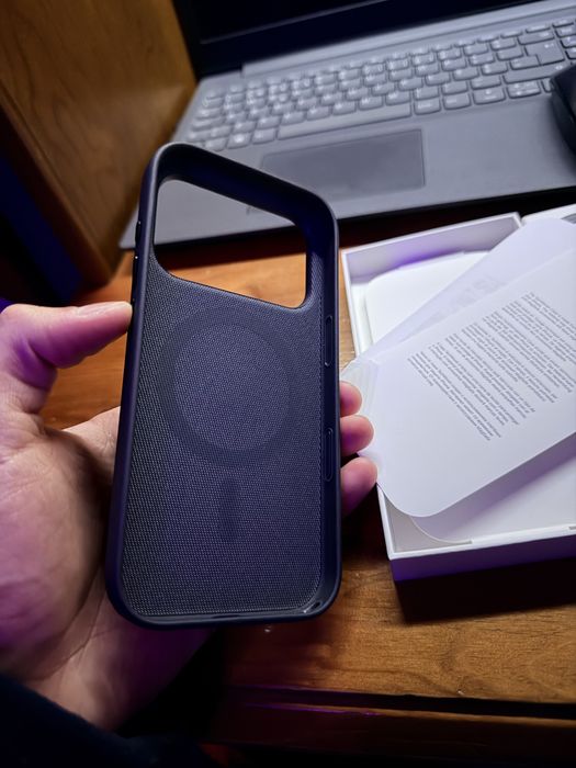 Techwoven for iPhone 17 Pro