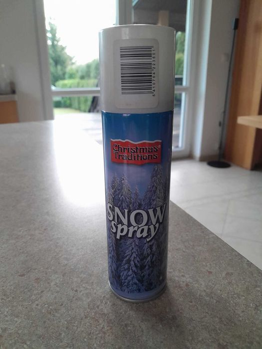 sztuczny śnieg w sprayu