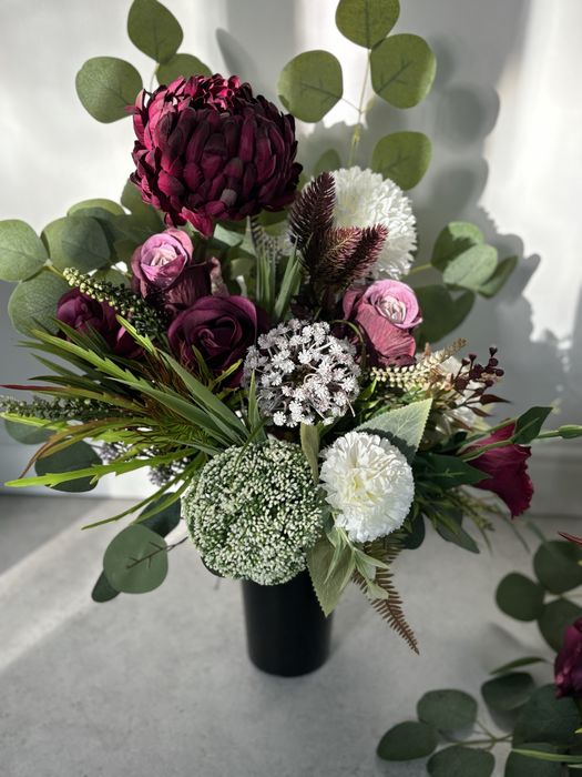 Kompozycja bukiet i wiazanka na pomnik grob chryzantemy