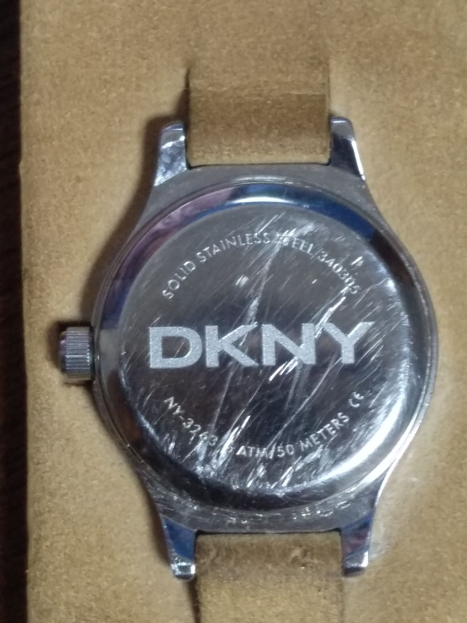 Часы наручные женские DKNY