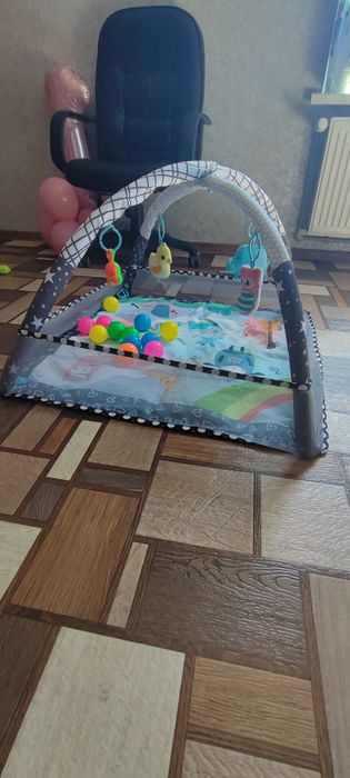 Дитячий розважальний  коврик