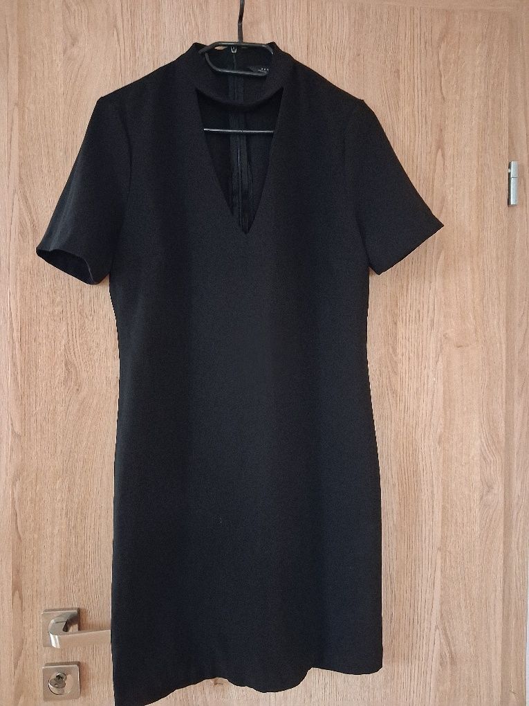 Czarna Sukienka Zara M