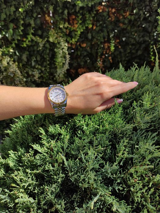Жіночі Seiko MOD з натуральним перламутром