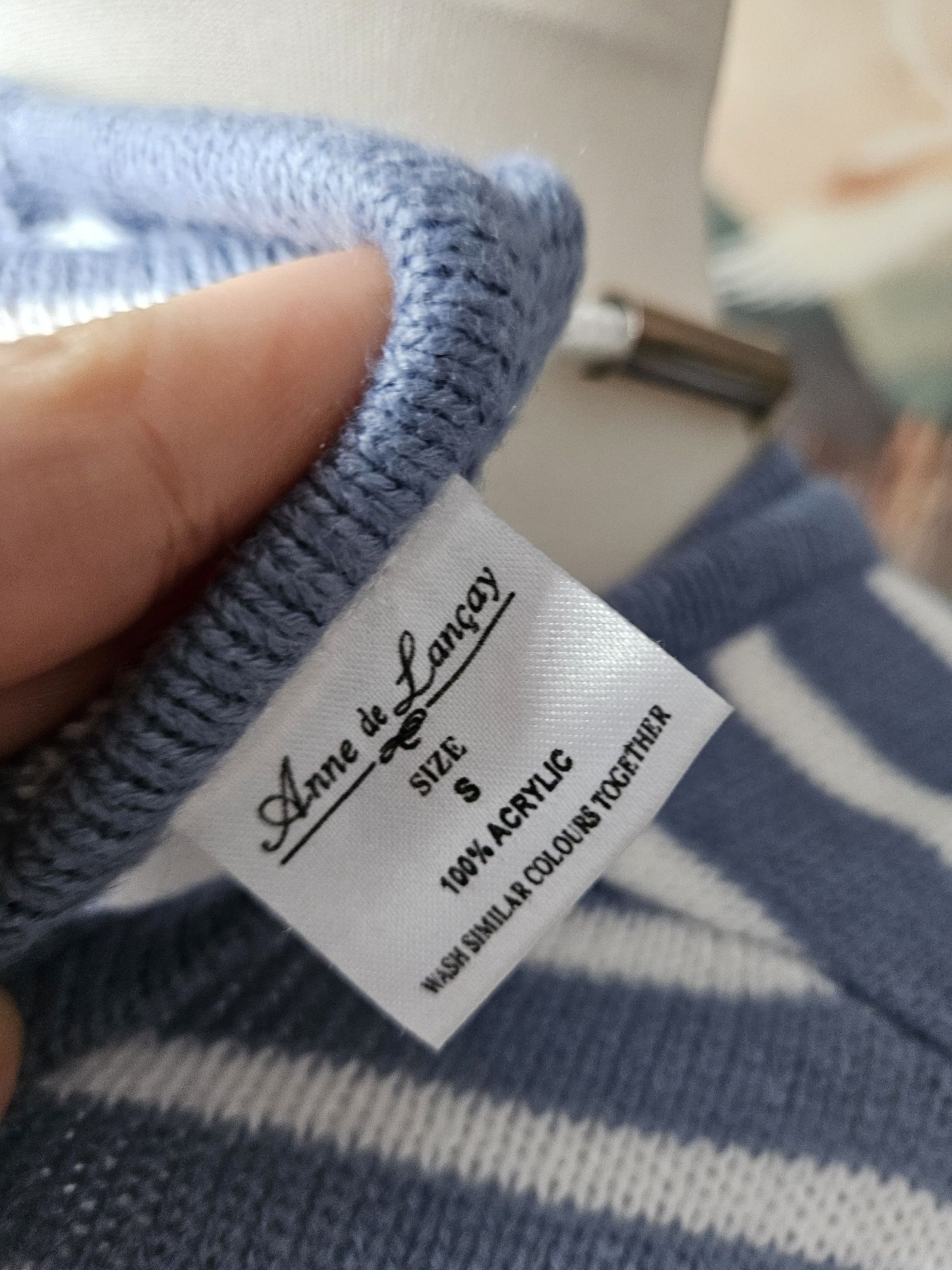 Bluzka sweterkowa w paski – 2w1 niebiesko biala krotki rękaw casual S/