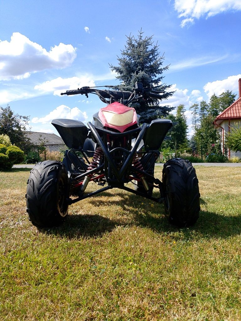 Quad terenowy pojemność silnika 115cm 4 sów.