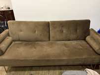 Sofa com costas rebativeis