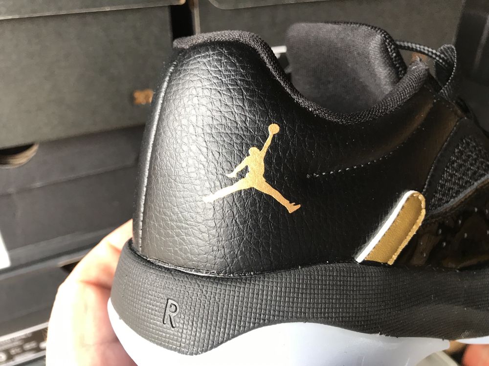 Jordan 11 Retro CMFT Black gold Ретро.