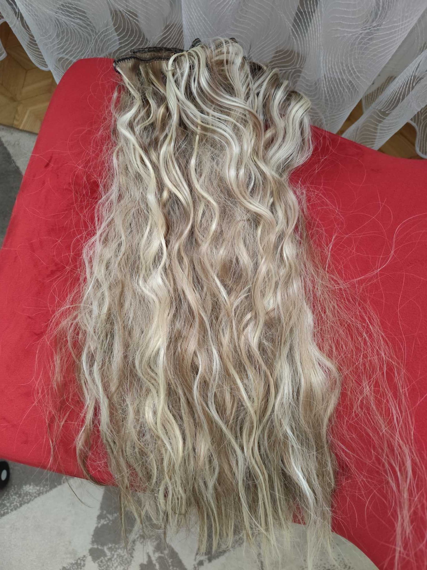 Włosy syntetyczne taśmy 150 g zestaw pasemka blond brąz falowane