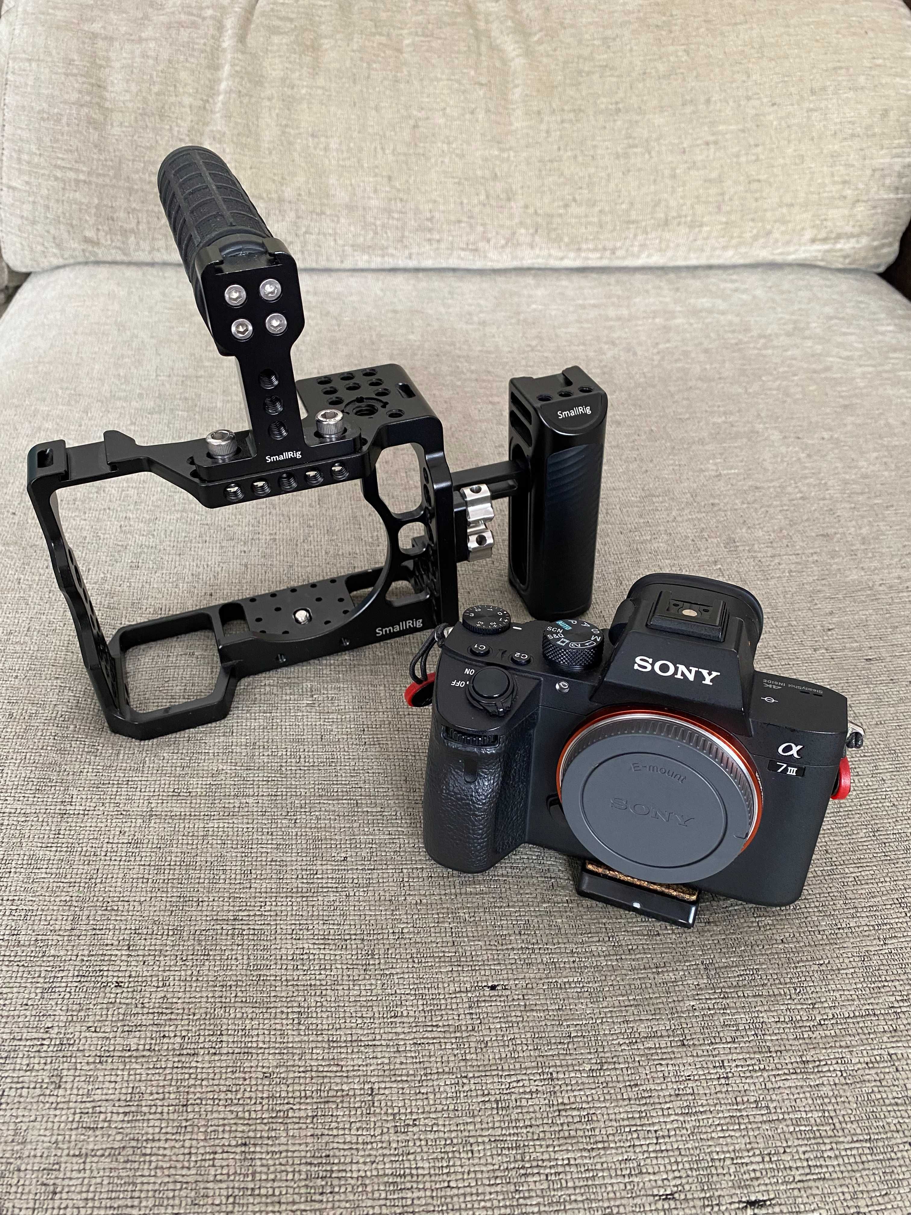 Sony A7 III + Cage SmalRing