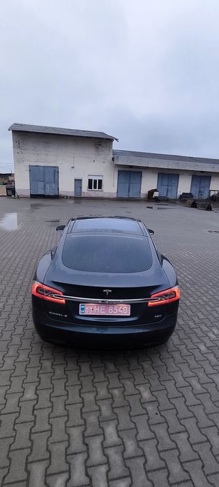 Тесла S 2016 Інтел 75d dual motor Tesla S