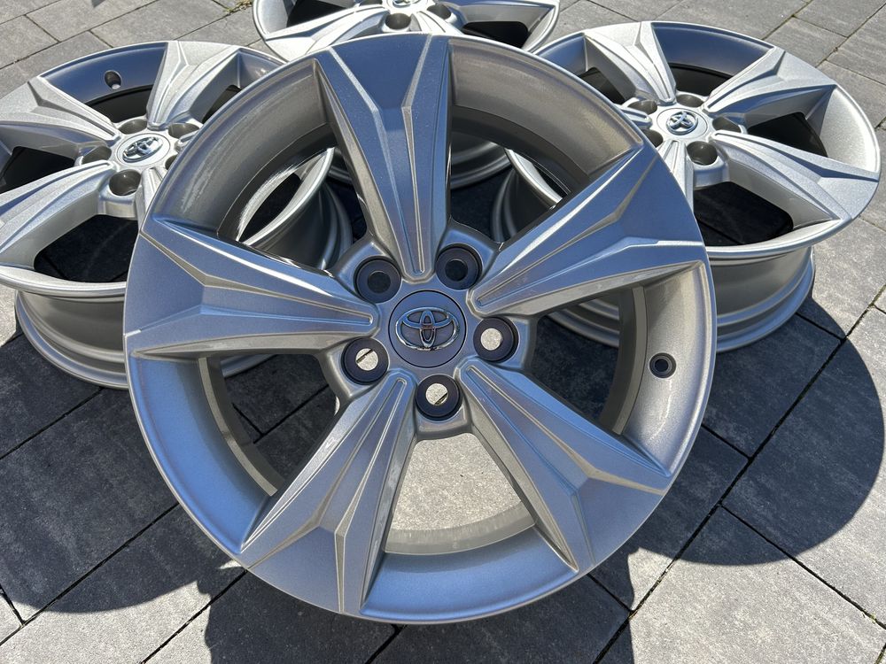 Alufelgi 17 Toyota 5x114,3 Auris Avensis CHR Corolla Rav4