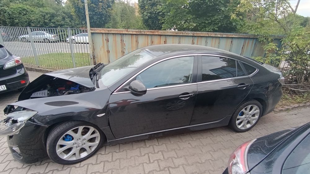 Do piątku Mazda 6 GH MZR 2.5 Dybamic Sport uszkodzona, w całości