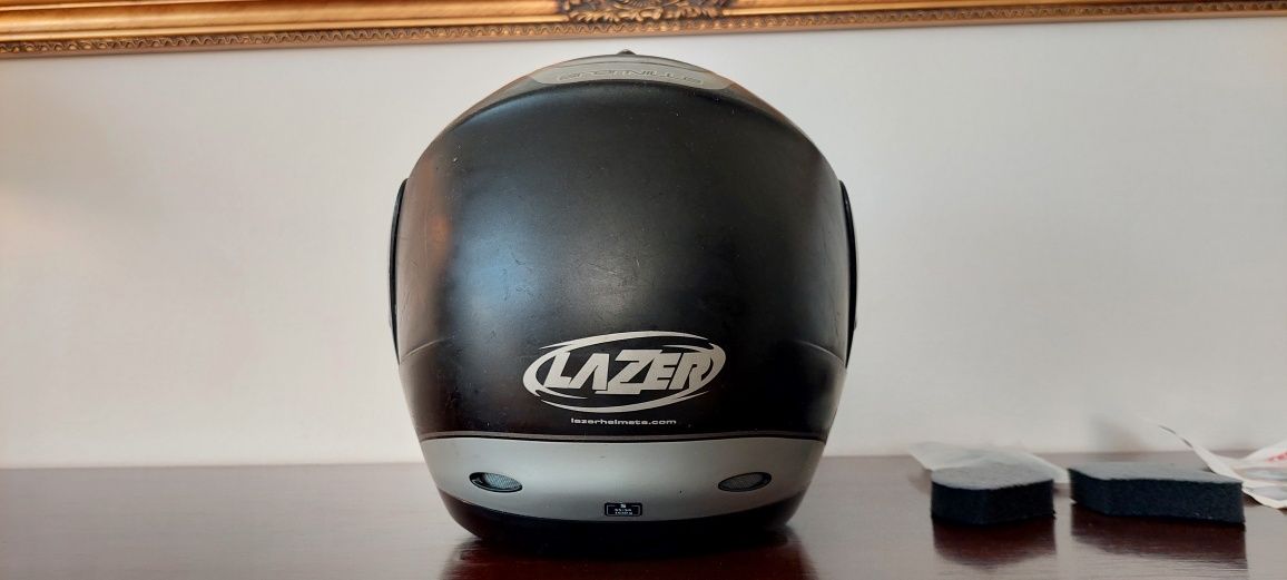 Kask motocyklowy Lazer z otwieraną szczęką, rozm S