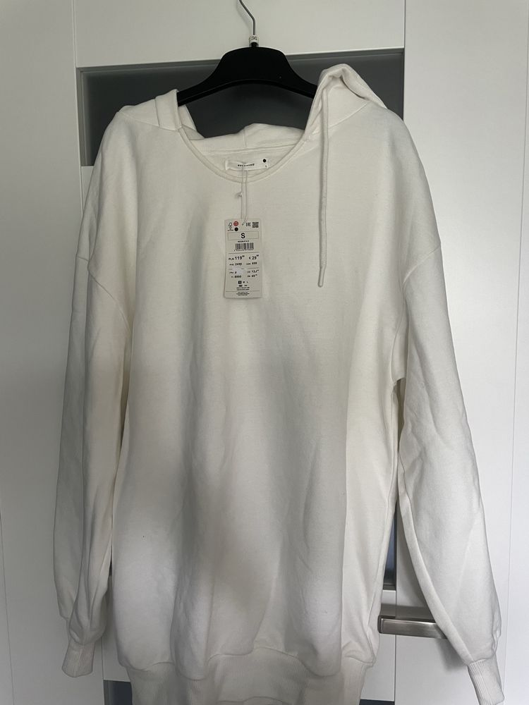 Biała bluza z kapturem Reserved