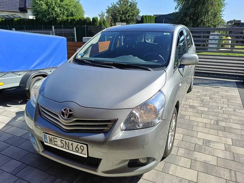 Toyota Verso 1,8 benzyna mozliwa zamiana na mniejsze auto