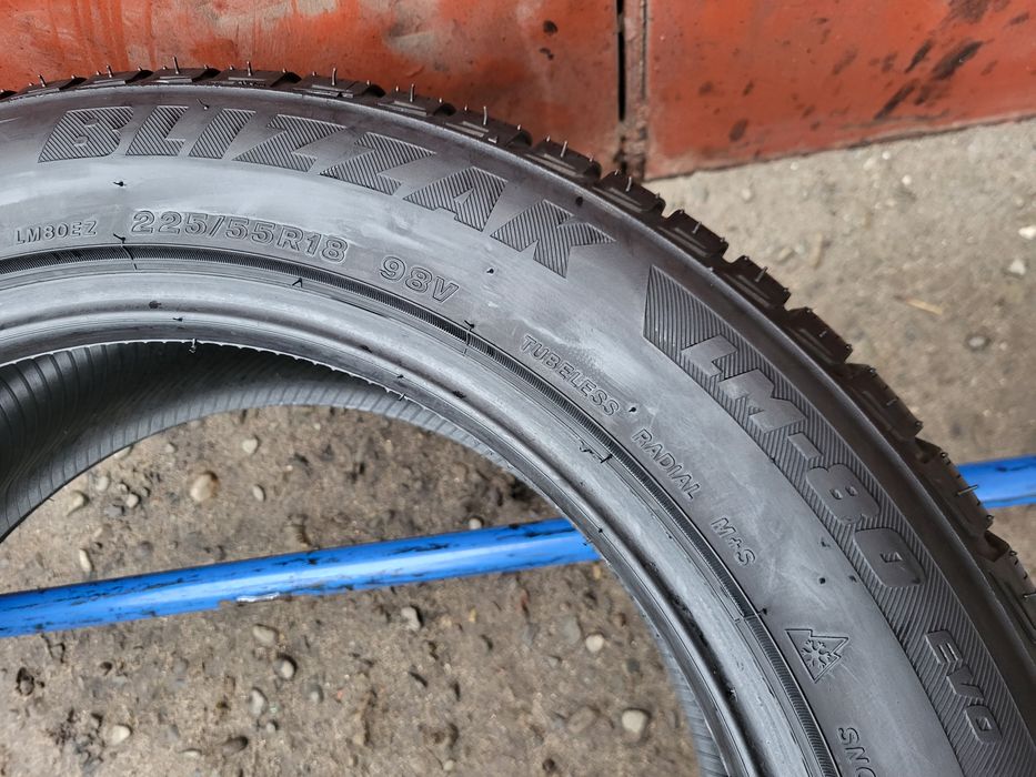 225/55/18 R18 Bridgestone Blizzak LM-80 evo 2шт ціна за 1шт шини