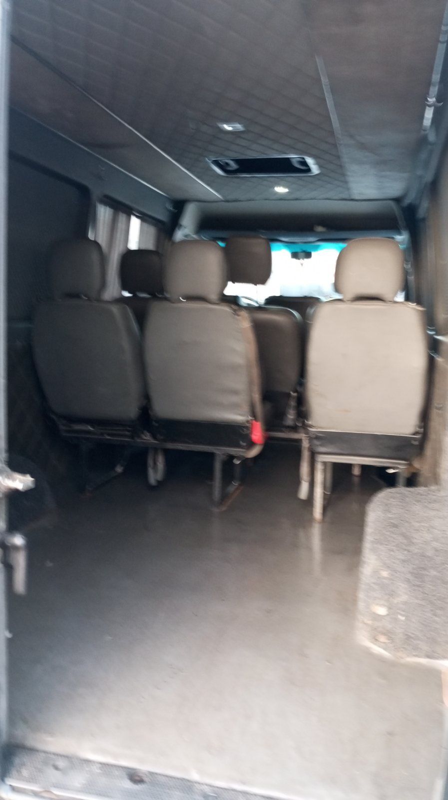 Продам mercedes sprinter середня база в чудовому стані.