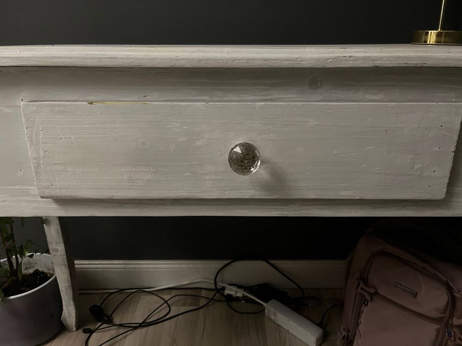 Biurko w stylu prowansalskim