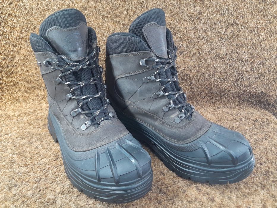 Черевики , снігоходи оригінал Everest 43 розмір.