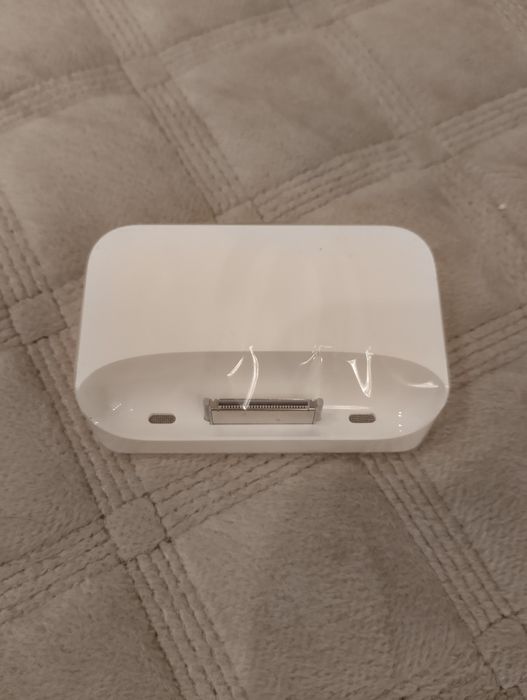 Док-станція Apple iPhone 3G Dock,