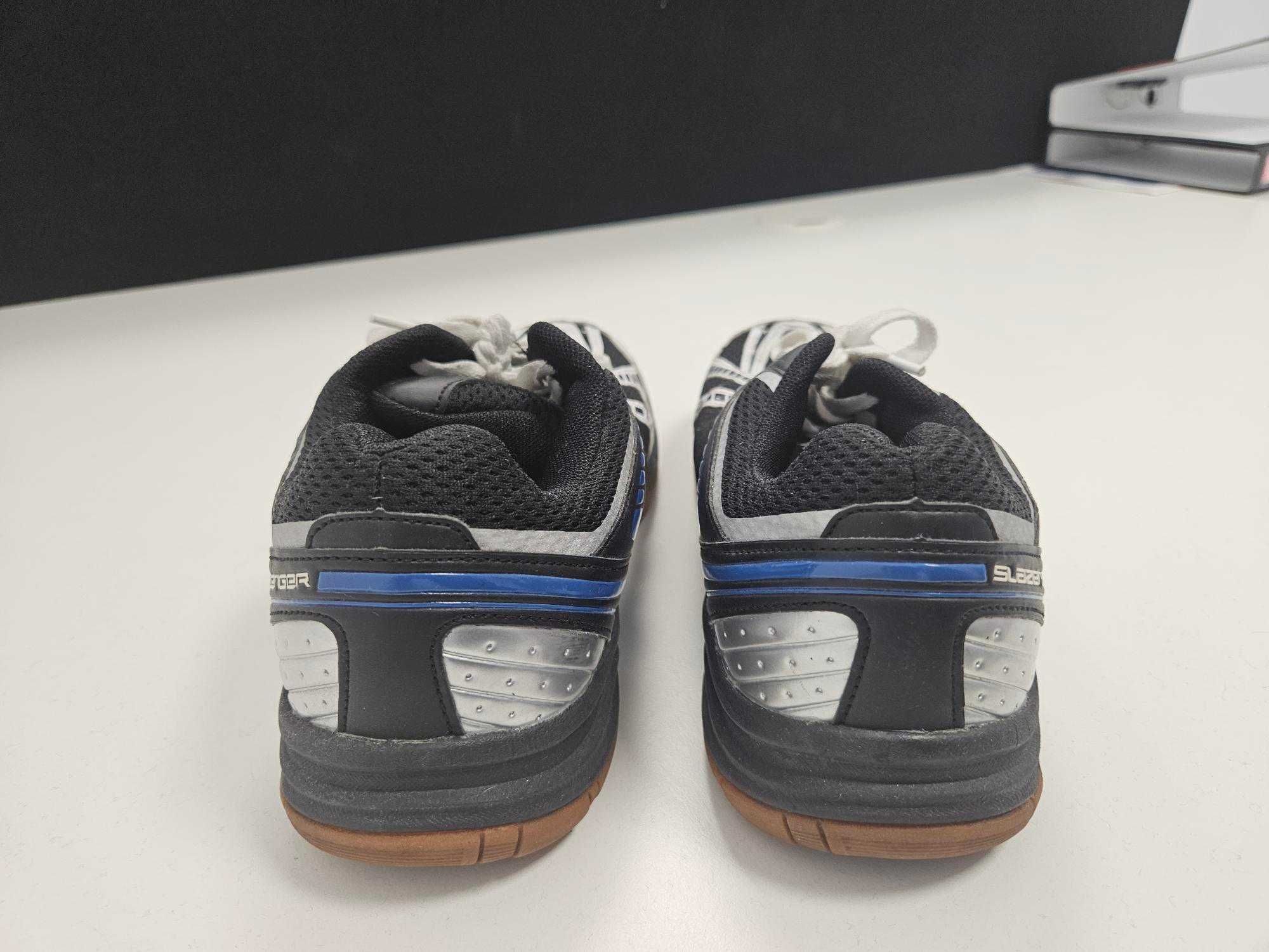 Tenis Slazenger Indoor Pretos/ Azuis tamanho 42,5