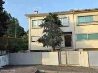 Moradia T4 para arrendamento
