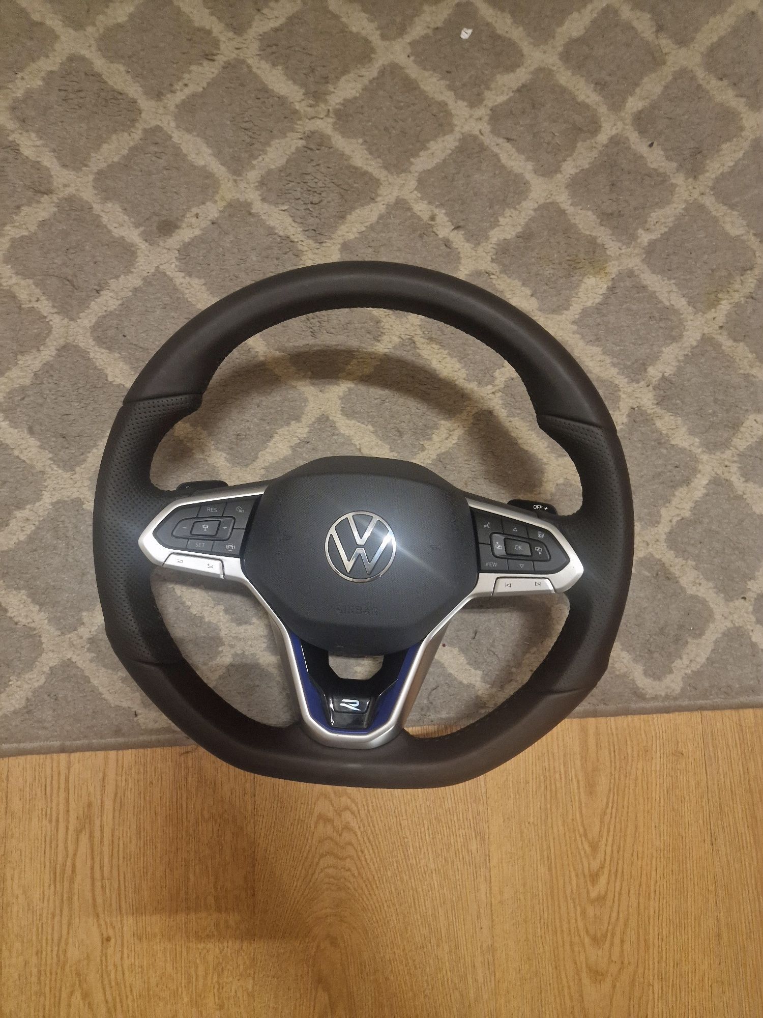 Vendo volante golf 8