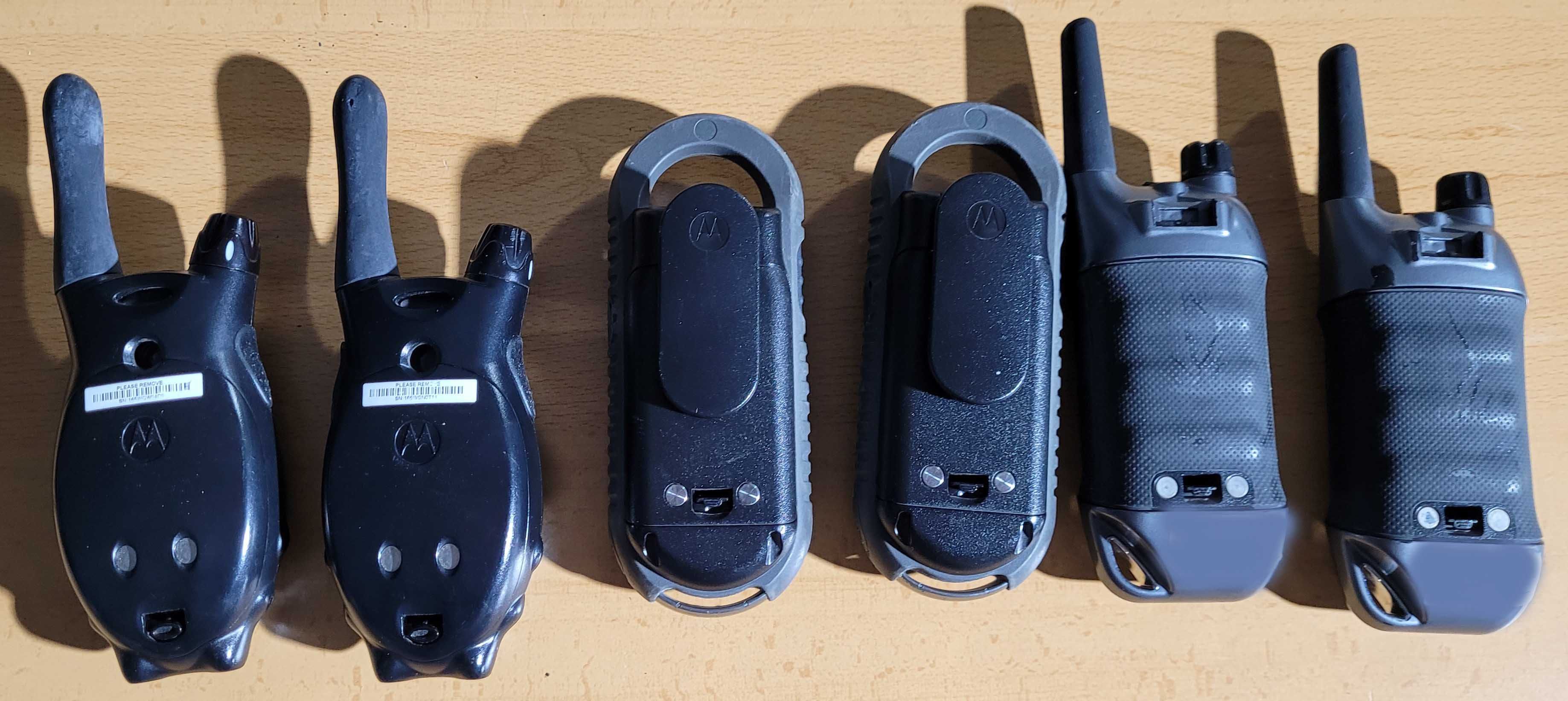 Walkie Talkies Motorola T5022, TLKR T5 e TLKR T8 com Auriculares