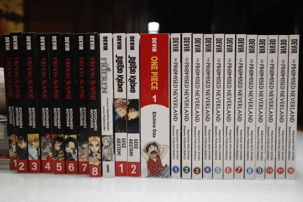 Vários mangás em português