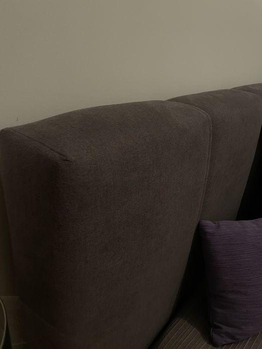 Cama com estrado elevatório