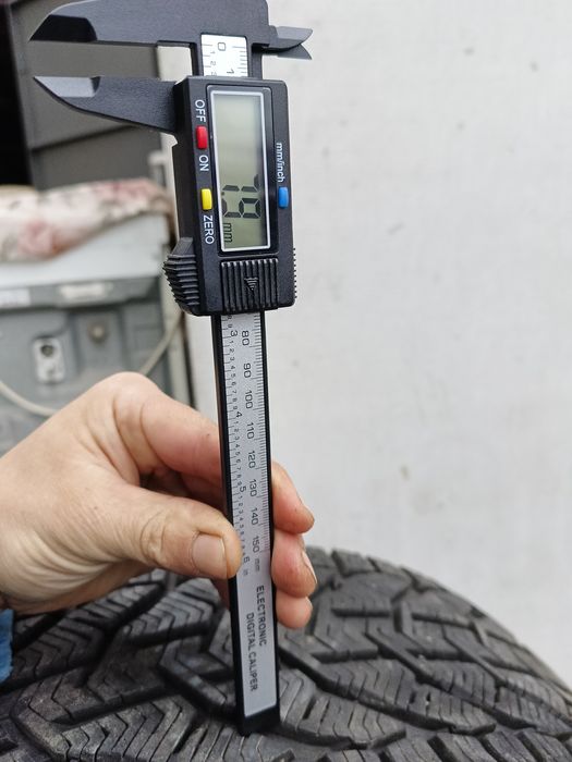 Продам зимовий шини