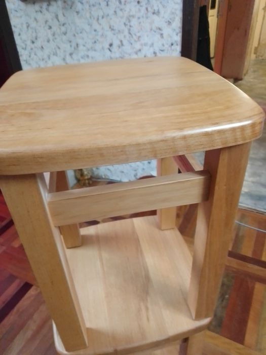 Продам деревянные табуретки из ольхи