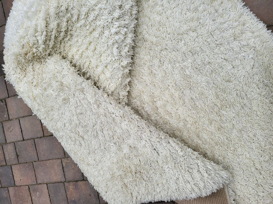 Dywan Shaggy z włosiem frędzlami    biaĺy kremowy 200/140