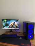 Gamingowy komputer z monitorem ryzen 7 3800x 32gb rx580 8gb strix