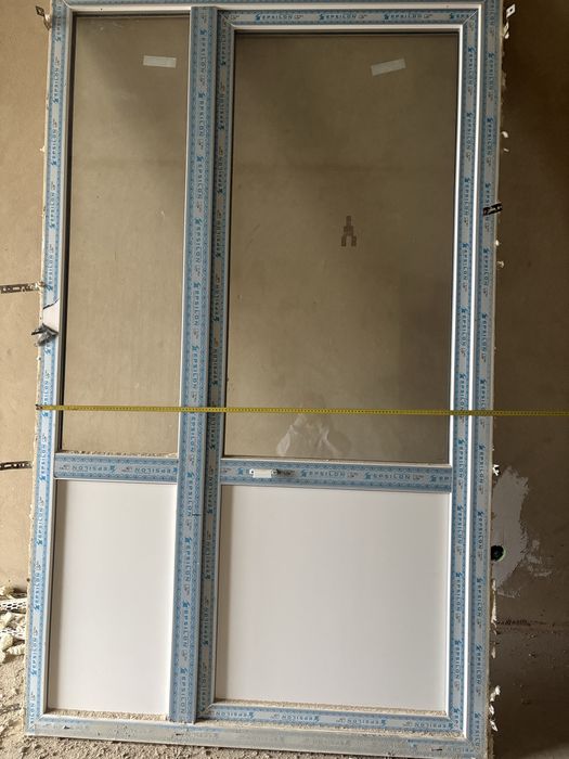 Двері пластикові вікно