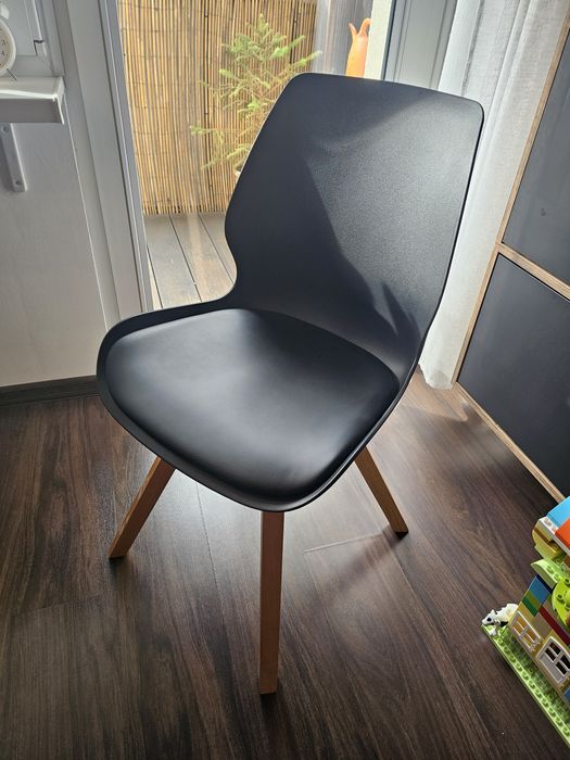 GOJA Krzesło do jadalni czarna ekoskóra