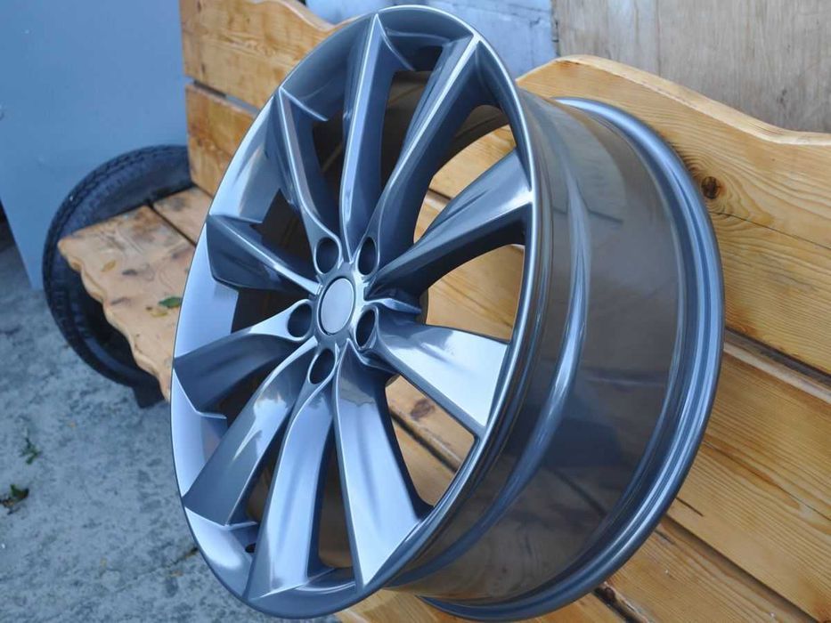 Grafitowe szare felgi R21 5x120 Tesla Model S 8,5J ET40