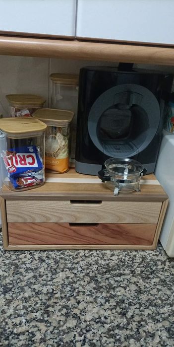 Caixa de café em madeira maciça
