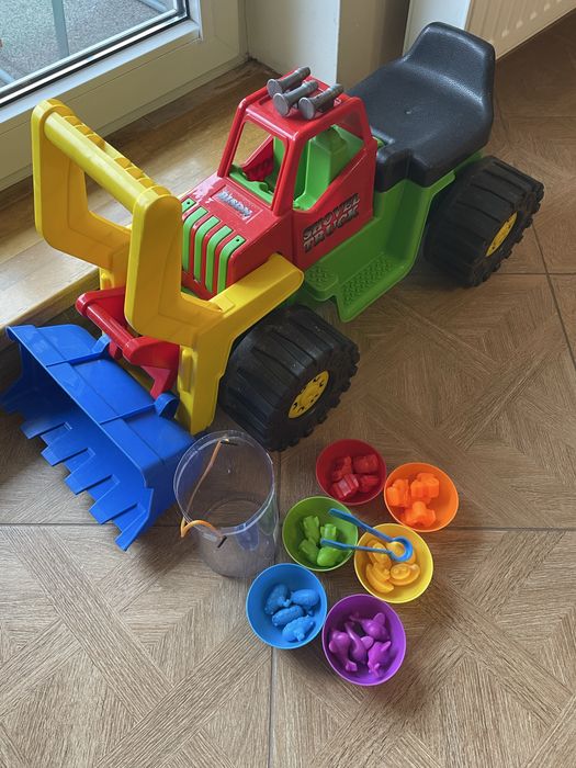 Duży traktor jeździk koparka spychacz sorter miski kolorowe pojazdy