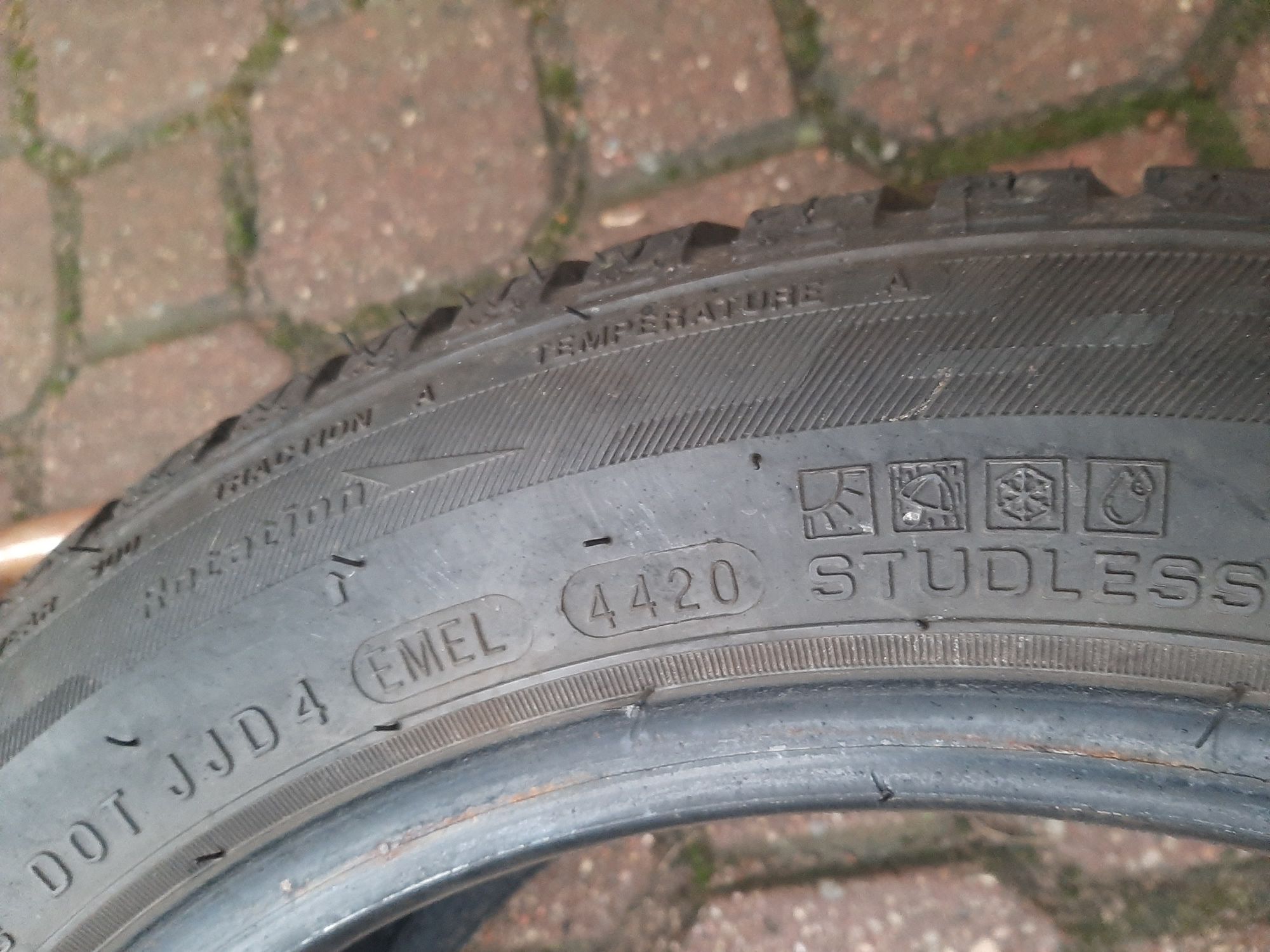 2x Opony całoroczne 185/55R15 Nexen NBlue 4Season 6,5mm 2020r