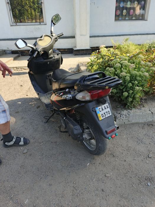 Продам скутер фіда 125 кубів з номерами і документами все добре