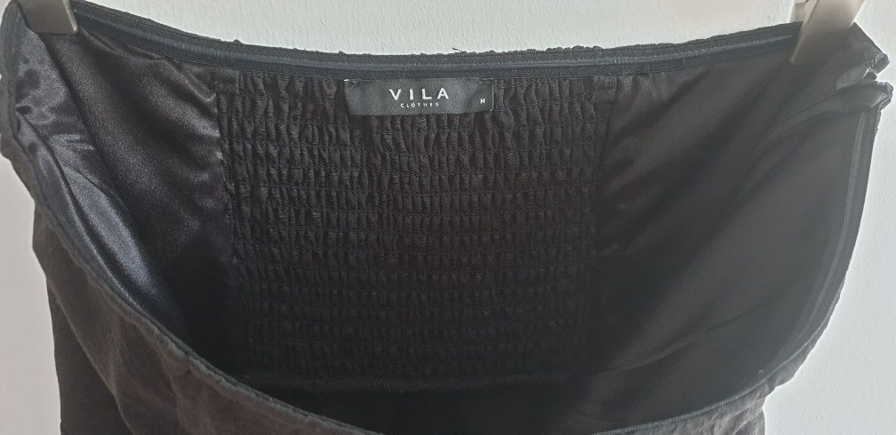 Sukienka czarna z odkrytymi ramionami, VILA CLOTHES roz.38, elegancka