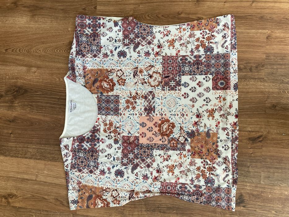 Лот 2 жіночих футболок батального розміру 58-60