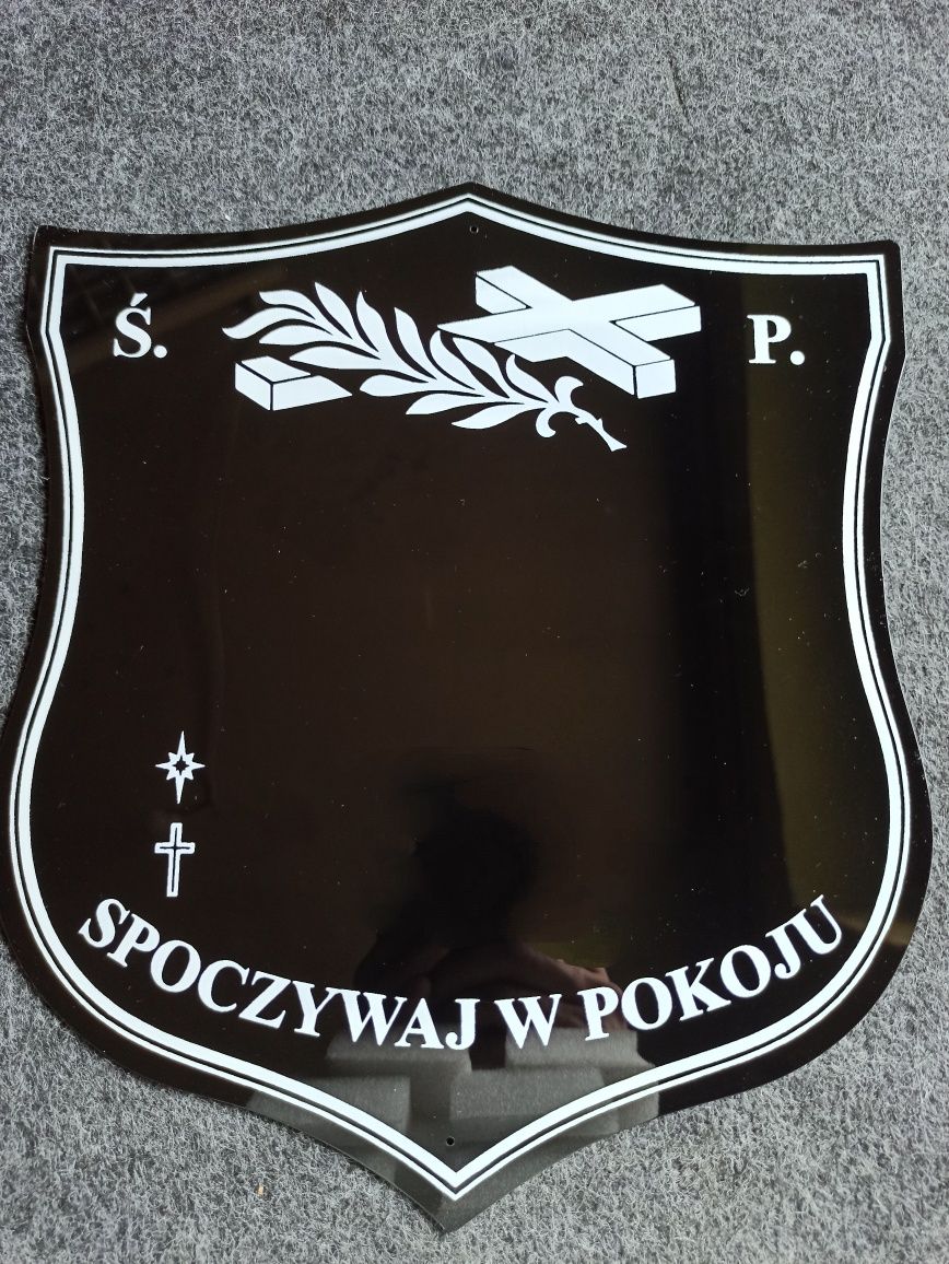 Tablica na cmentarz Wszystkich Świętych  tabliczka na krzyż