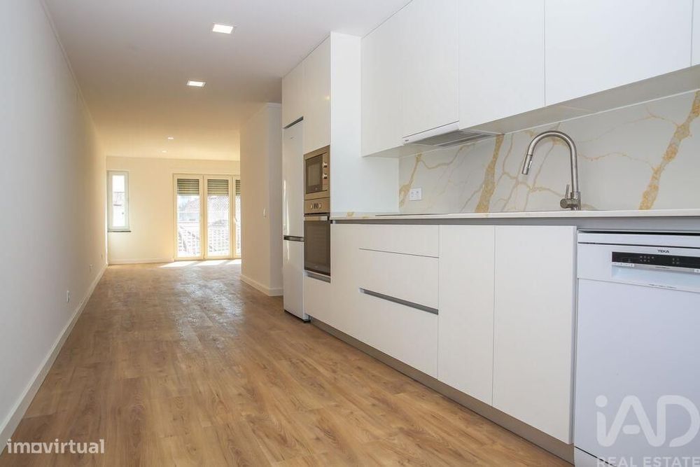 Apartamento T4 em A dos Cunhados e Maceira de 135,00 m2